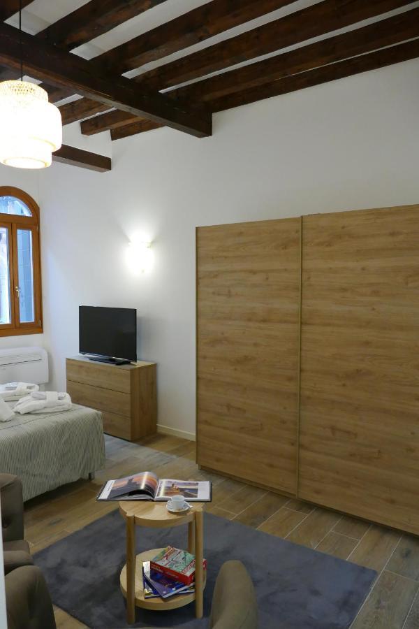 Ecco Appartamento *